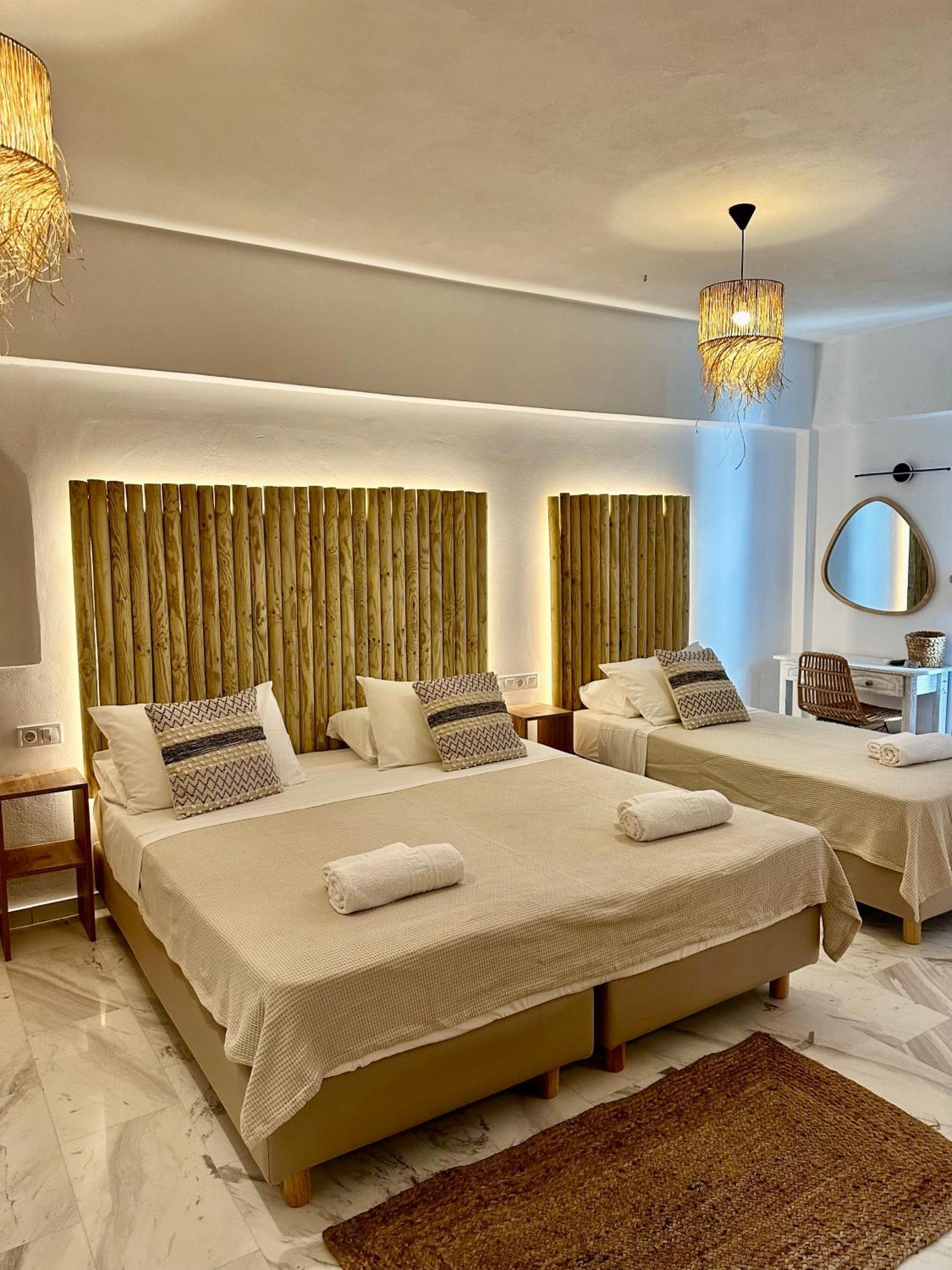 Athina Rooms - Lounge Apartments Parikia  Exterior photo