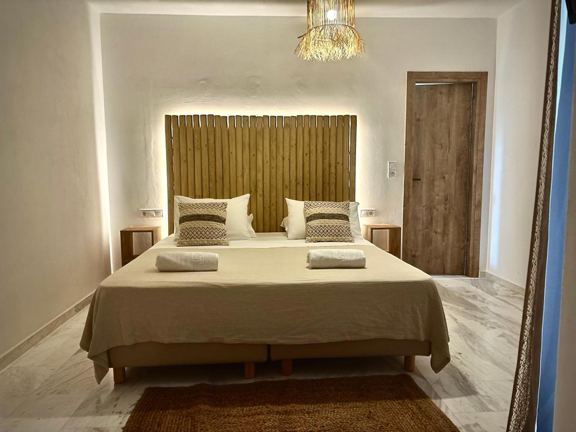 Athina Rooms - Lounge Apartments Parikia  Exterior photo