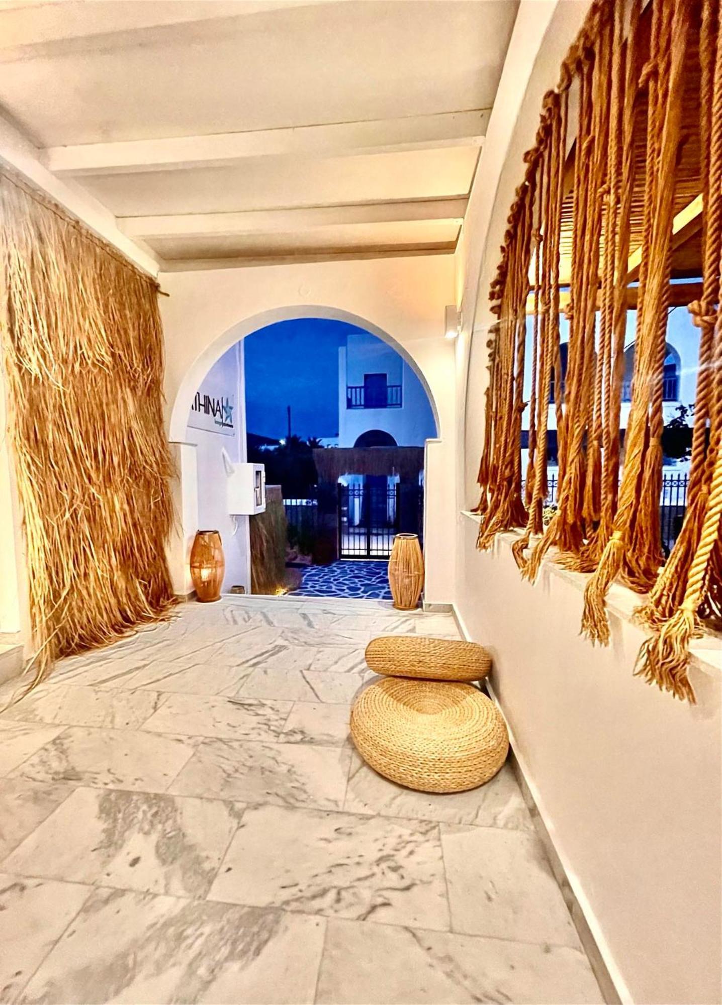 Athina Rooms - Lounge Apartments Parikia  Exterior photo
