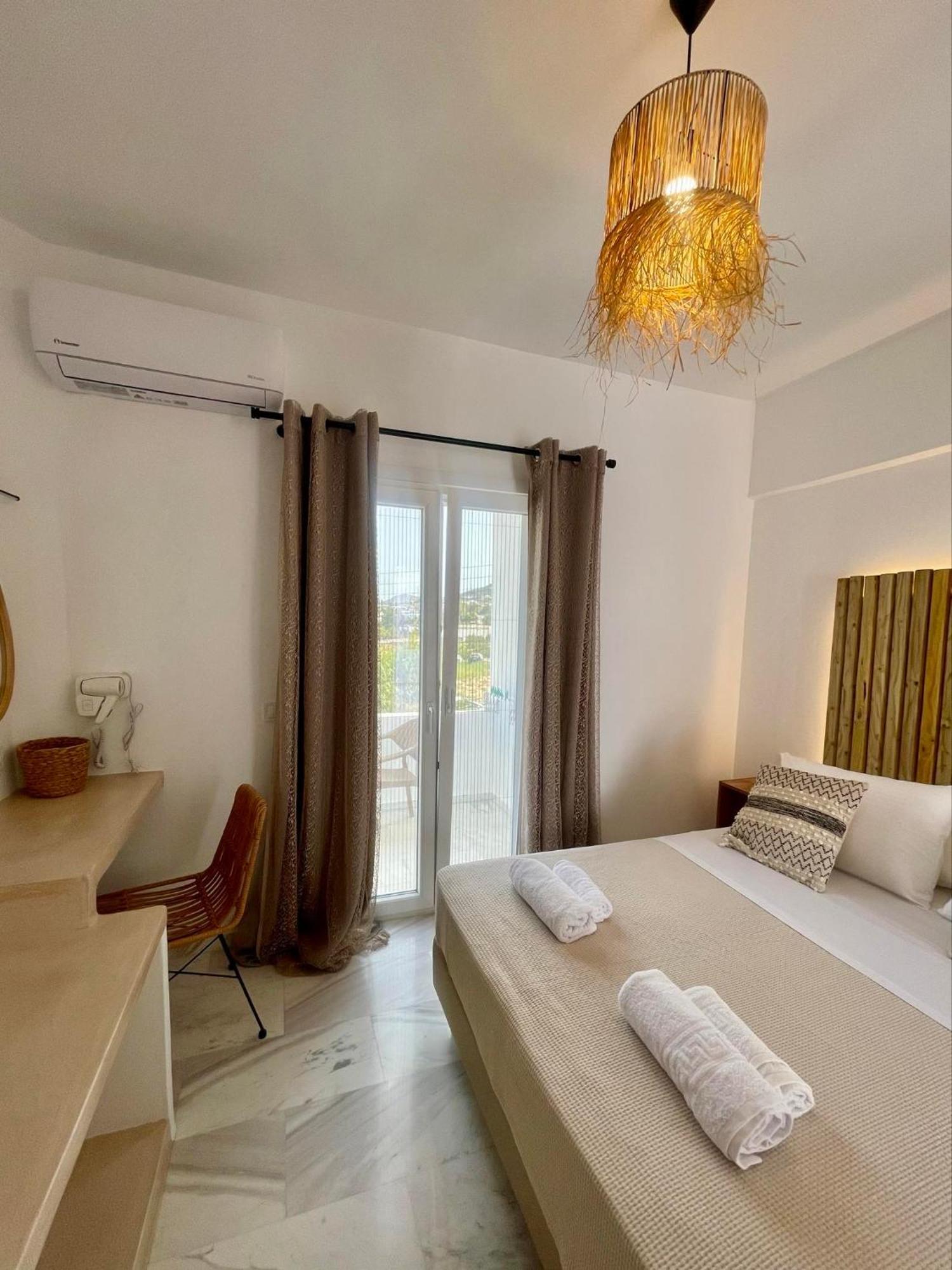 Athina Rooms - Lounge Apartments Parikia  Exterior photo